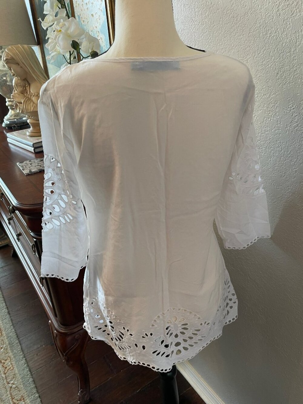 top - Picture 3 of 4